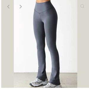 Joah Brown Second Skin Bootcut Leggings XS/S Sueded Essex Grey